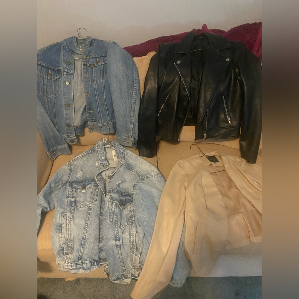 4 jackets fit medium.